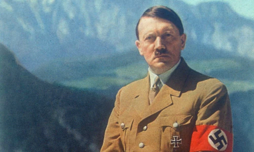 Tại sao Hitler sử dụng hình chữ “Vạn” làm biểu tượng cho đảng Quốc Xã?