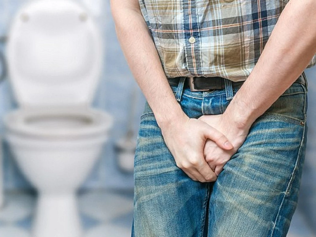 Vì sao không nên nhịn tiểu quá lâu?