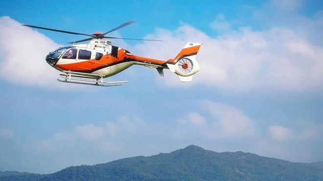 Tại sao máy bay trực thăng lại có hai cánh quạt?